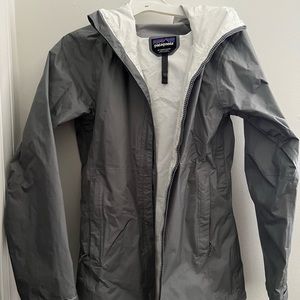 Patagonia Torrentshell Women’s Rain Jacket Grey